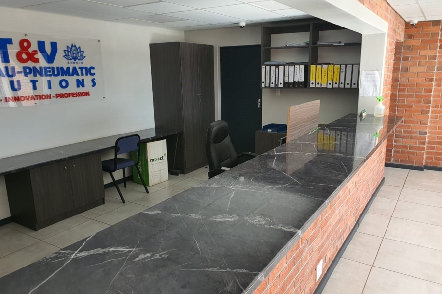 Commercial Property for Sale in Fairview Eastern Cape